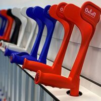 verschiedenfarbige Gehstützen aus dem Sortiment des Sanitätshauses Orthopädietechnik Nord